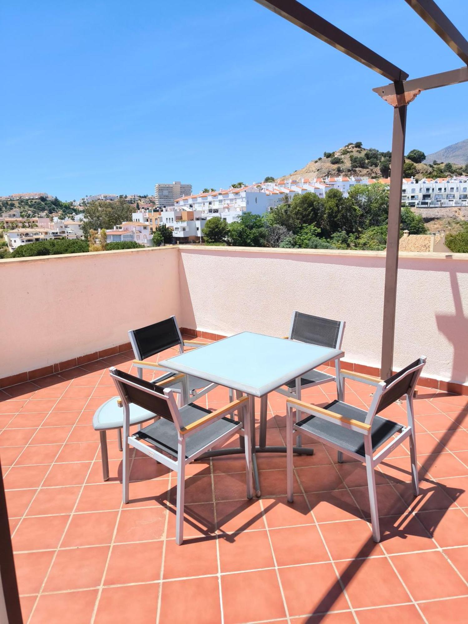 Lejlighed Family Spacious Apartment, Terrace, Kitchen, View, Free Parking And Wifi